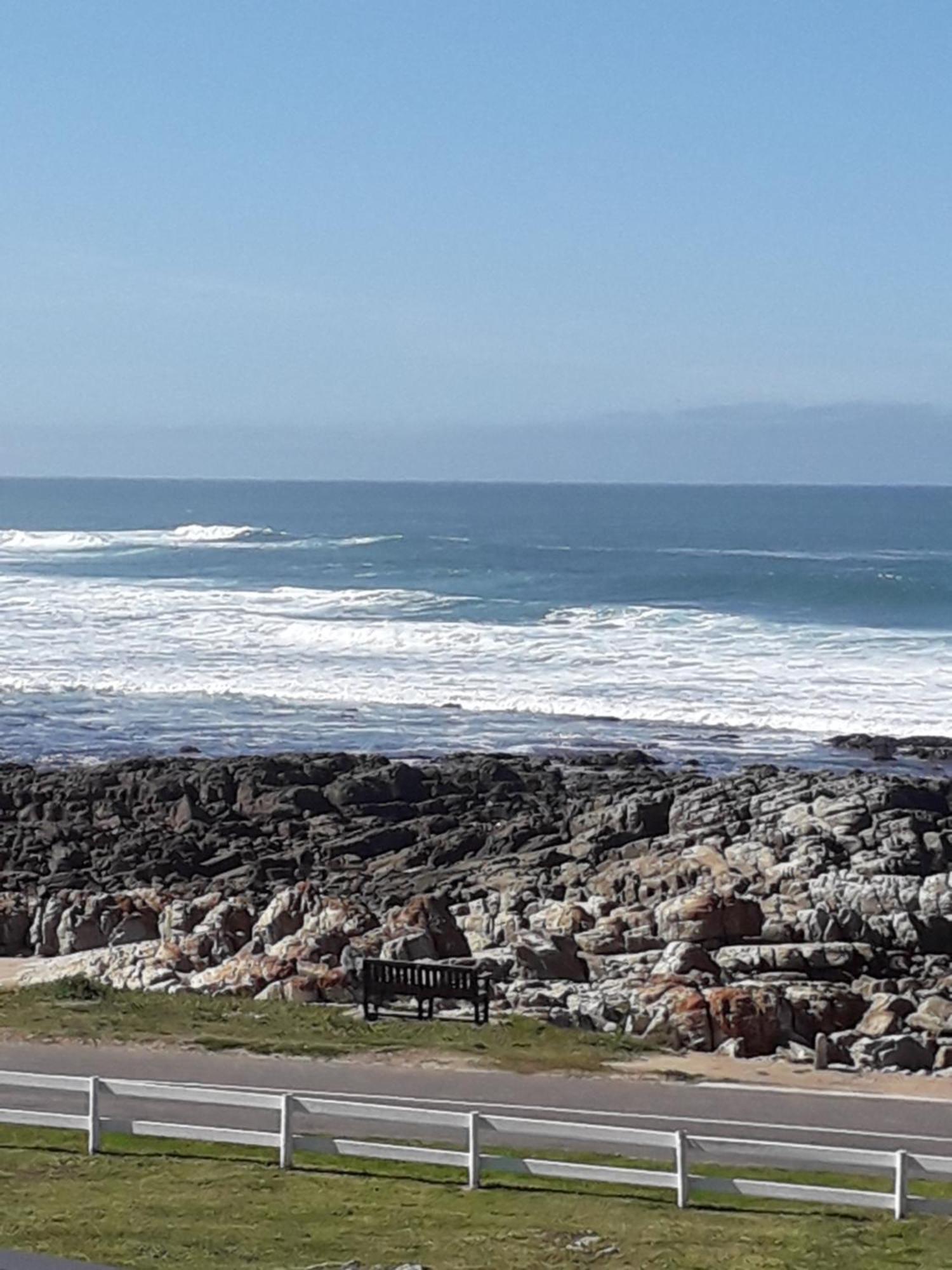 Little Rock Guesthouse Groot-Jongensfontein Rum bild