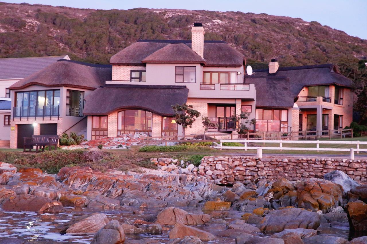 Little Rock Guesthouse Groot-Jongensfontein Exteriör bild